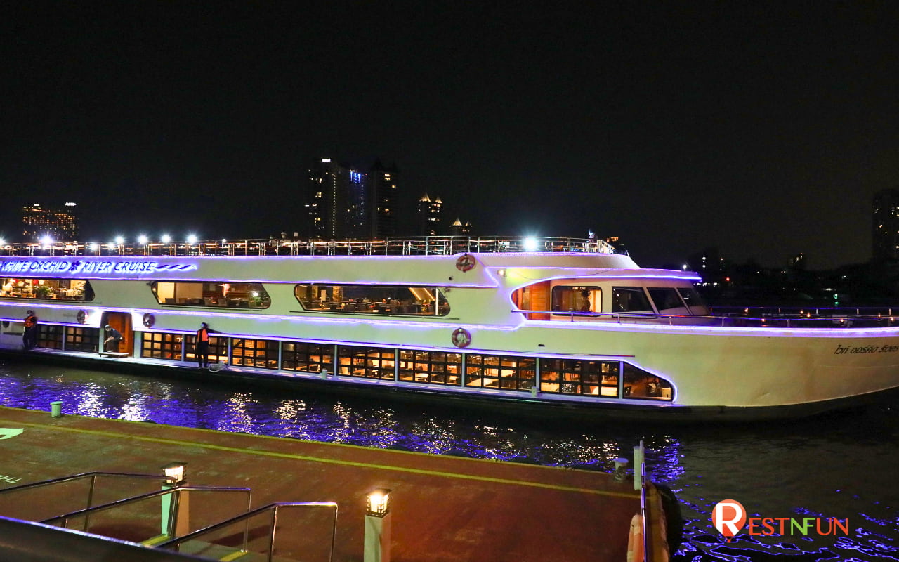 ความสวยงามของเรือล่องแม่น้ำเจ้าพระยา White Orchid River Cruise